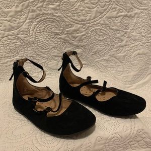 Girl’s Cat & Jack Flats // Black
